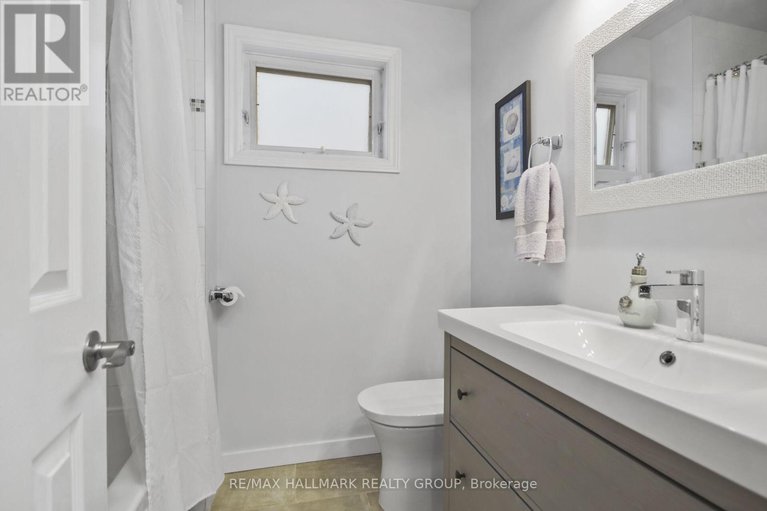 29216431/52-peacock-crescent/cedargrovefraserdale/ottawa/ontario/K2J3P7_24