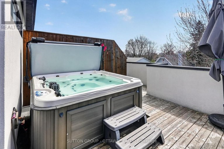 29641673/31-carlotta-avenue/kingsview-park/ottawa/ontario/K1L6S5_28