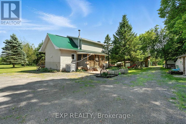 28525895/7800-34-highway/vankleek-hill/champlain/ontario/K0B1R0_25