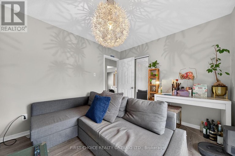 29620538/1307-aurele-street/pineview/ottawa/ontario/K1B3L4_12