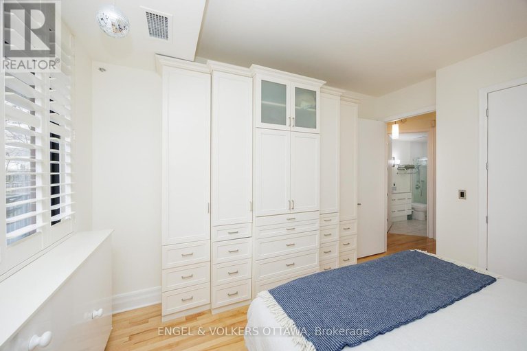 28345701/203-375-lisgar-street/ottawa-centre/ottawa/ontario/K2P0E3_17