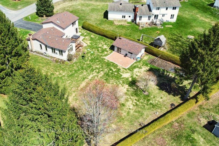 29665092/535-gascon-street/village-of-russell/russell/ontario/K4R1C6_38