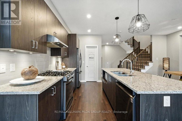 28623562/943-geographe-terrace/camelot/ottawa/ontario/K4A1J7_4