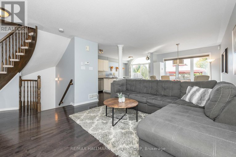 28873791/2028-boisfranc-circle/avalon-east/ottawa/ontario/K4A4Z6_11