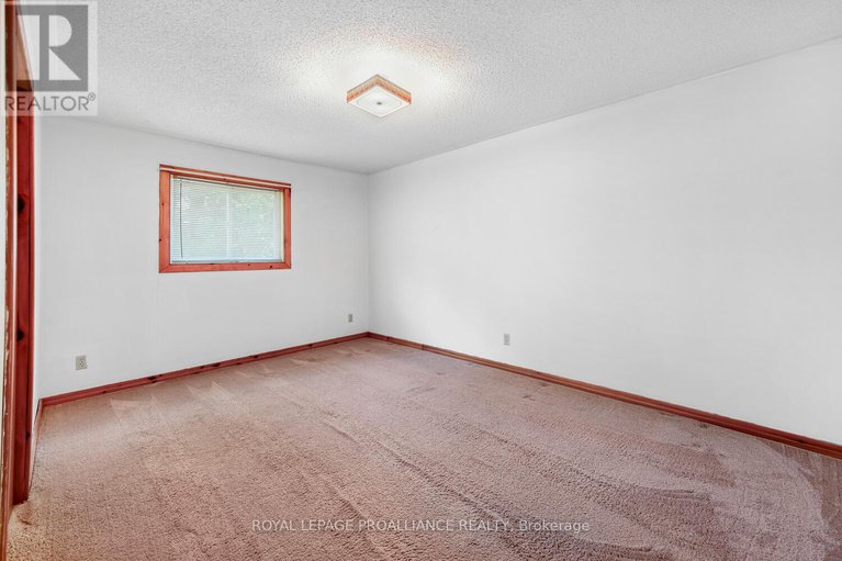 28720304/3050-merwin-lane/augusta-twp/augusta/ontario/K0E1T1_21