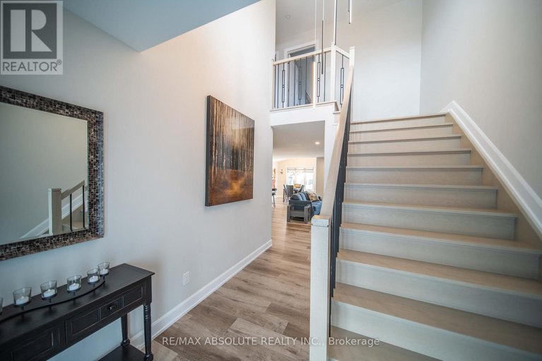 29115783/727-azure-street-n/village-of-russell/russell/ontario/K4R0E6_6