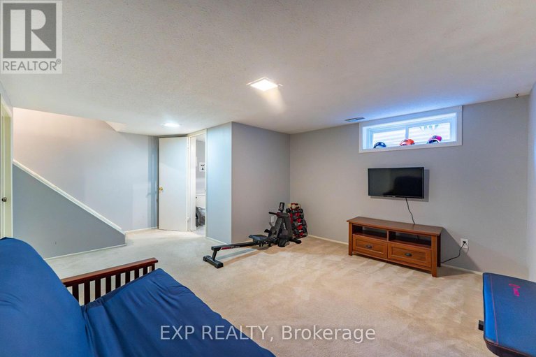 28982372/73-1900-marquis-avenue/beaconwood/ottawa/ontario/K1J8J2_33