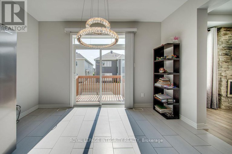 28613041/405-aphelion-crescent/half-moon-bay/ottawa/ontario/K2J6N6_17