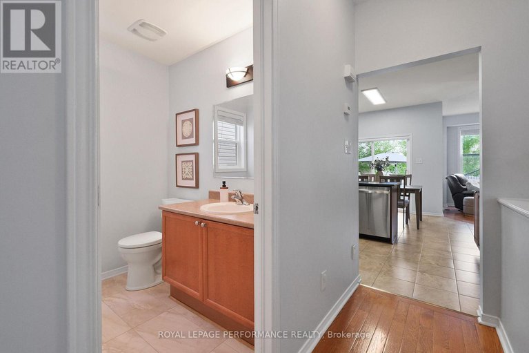 28796895/1038-fieldfair-way/notting-hillsummerside/ottawa/ontario/K4A0E2_17