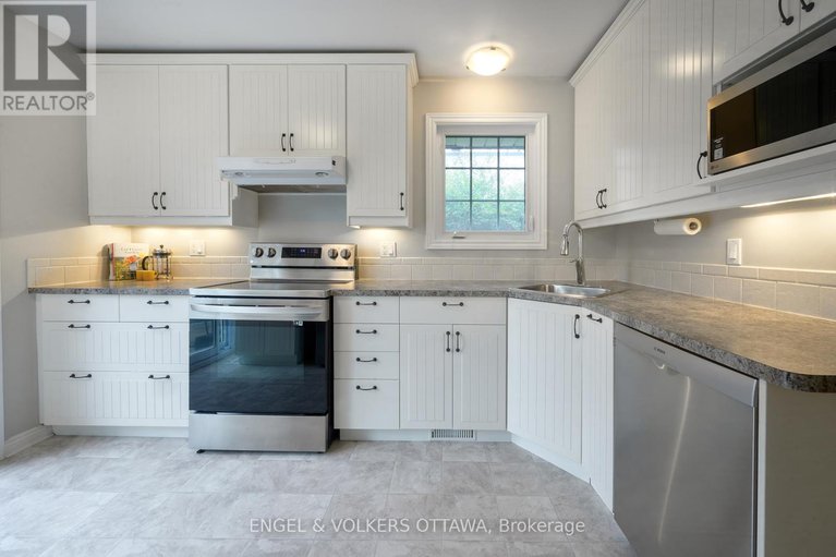 28925521/355-kintyre-private/carleton-square/ottawa/ontario/K2C3M6_8