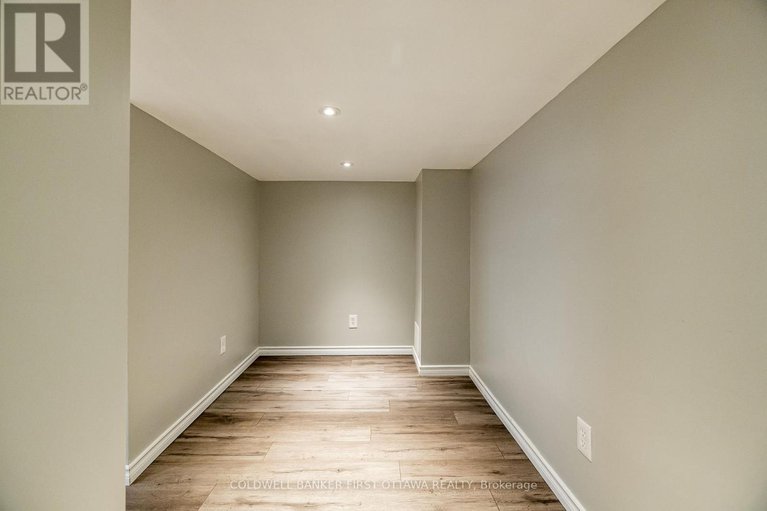 28805520/170-flowing-creek-circle/emerald-meadowstrailwest/ottawa/ontario/K2M0K2_30
