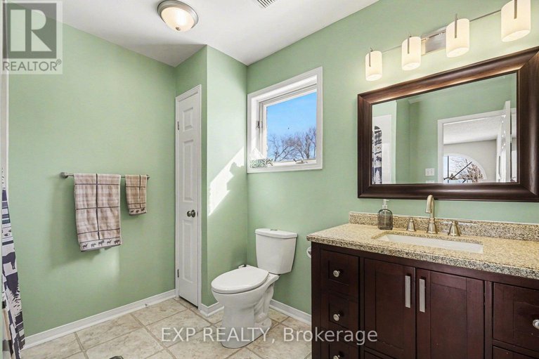 29386190/1284-old-carriage-lane/north-dundas-mountain-twp/north-dundas/ontario/K0C2K0_23