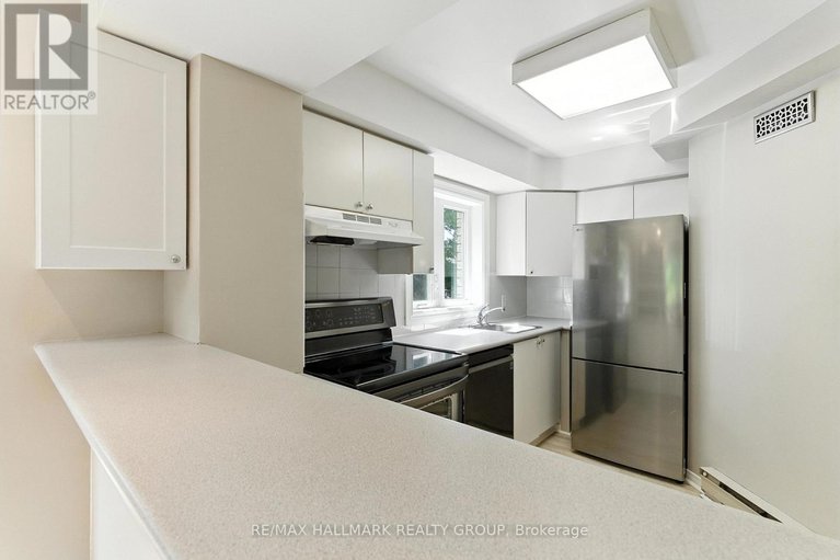 28667549/214-briston-private/hunt-club-park/ottawa/ontario/K1G5P9_18