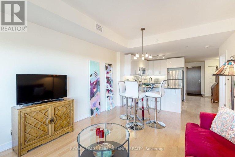28369494/1001-330-titan-private/borden-farmstewart-farmcarleton-heightsparkwood-hills/ottawa/ontario/K2G1G3_12