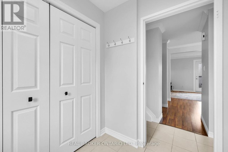 29578389/101-mcclintock-way/katimavik/ottawa/ontario/K2L2A5_4