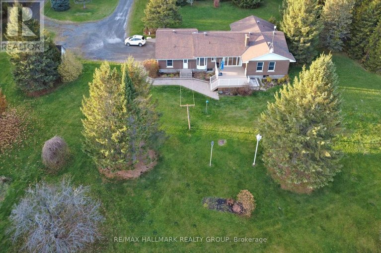 29085504/2772-harbison-road/rideau-twp-south-to-roger-stevens-drive/ottawa/ontario/K0A2Z0_41