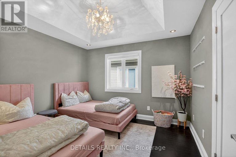 29448768/71-eleanor-drive/city-viewskylinefisher-heightsparkwood-hills/ottawa/ontario/K2E6A1_23