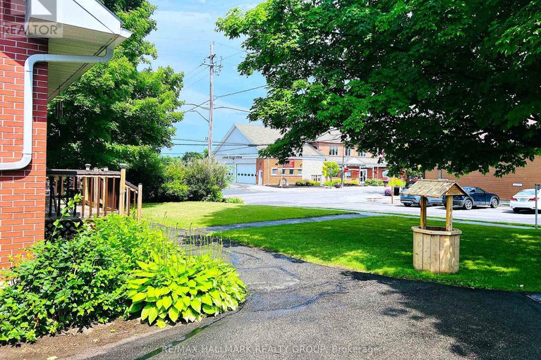 28580588/101-clarence-street/lanark-highlands-lanark-village/lanark-highlands/ontario/K0G1K0_3