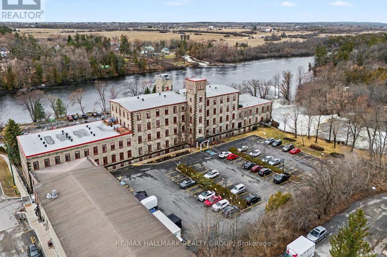 29615084/206-1-rosamond-street-e/almonte/mississippi-mills/ontario/K0A1A0_20