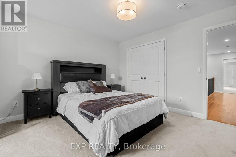 28925317/25-stanhope-court/stonebridge/ottawa/ontario/K2J6S2_39