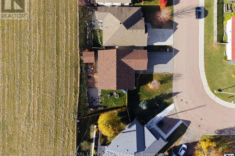 29081356/116-mclachlin-street-s/arnprior/arnprior/ontario/K7S3Y5_47