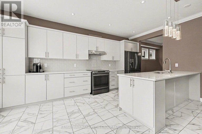 29525862/266-shinleaf-crescent/mer-bleuebradley-estatesanderson-park/ottawa/ontario/K1W0J2_5