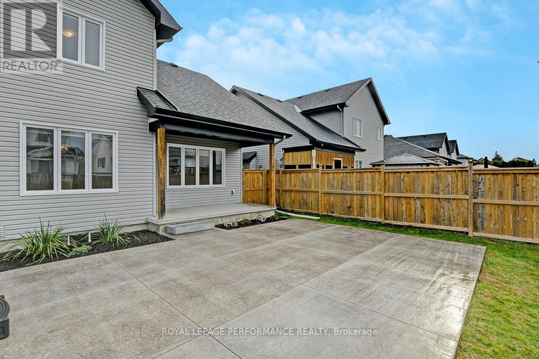 29315283/29-meadowlark-street/village-of-russell/russell/ontario/K4R0B8_33