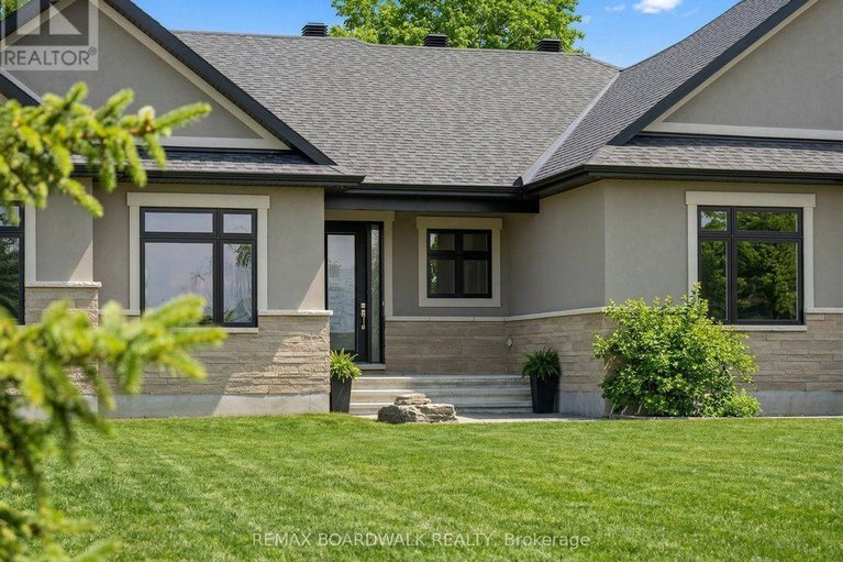 29565917/137-coyles-drive-s/beckwith-twp/beckwith/ontario/K0A1B0_2