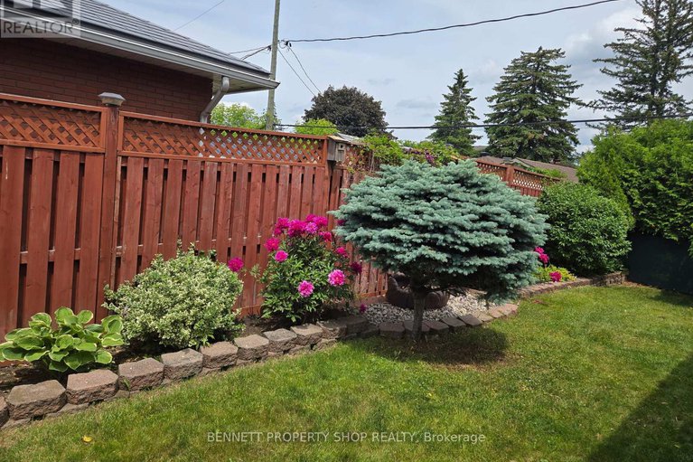 28618081/1339-o-avenue/eastway-gardensindustrial-park/ottawa/ontario/K1G0B1_19