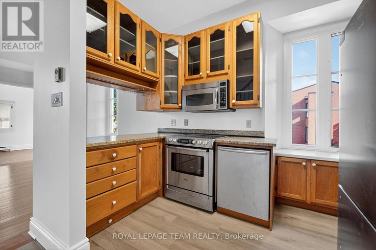 28946487/6-635-richmond-road/woodroffe/ottawa/ontario/K2A0G6_12