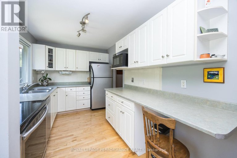 28471884/49-reaney-court/beaverbrook/ottawa/ontario/K2K1W7_19