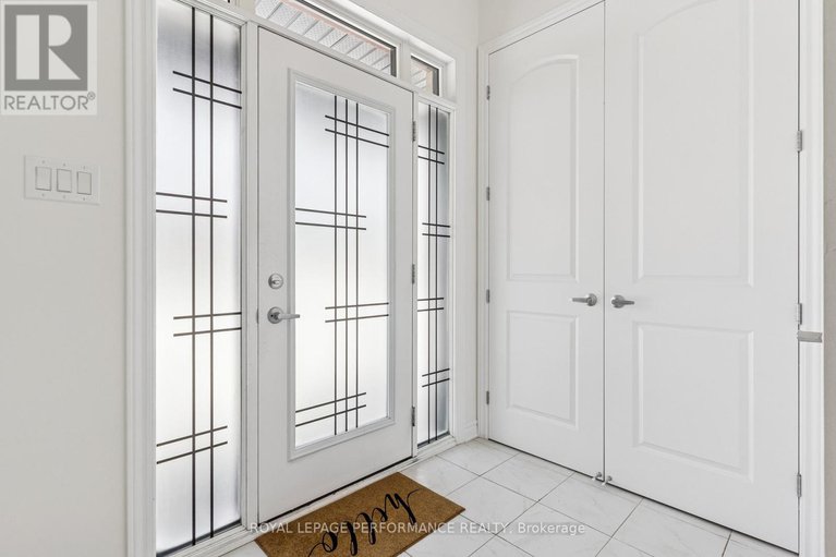 29354772/845-snap-hook-crescent/half-moon-bay/ottawa/ontario/K2J6V7_4