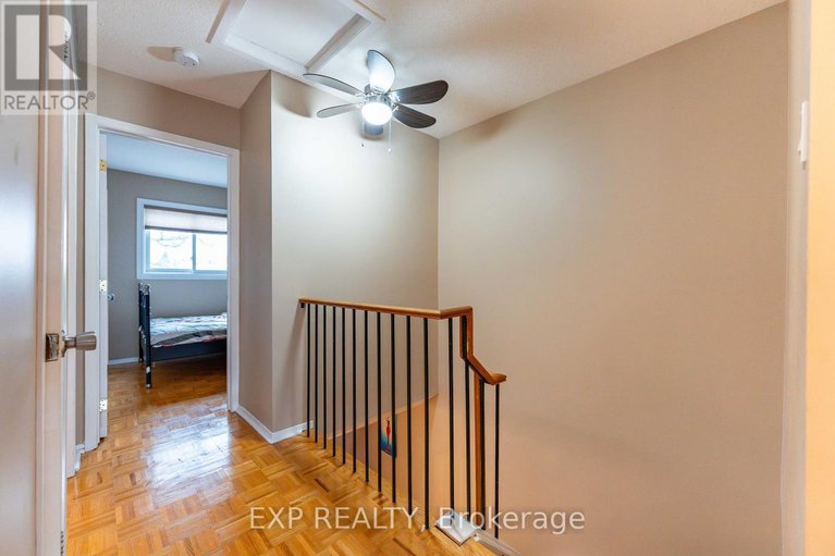 28250055/15-1979-greenvale-lane/chateauneuf/ottawa/ontario/K1C6E4_16