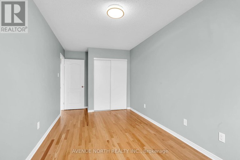 28397095/352-freedom-private/riverview-park/ottawa/ontario/K1G6W4_25
