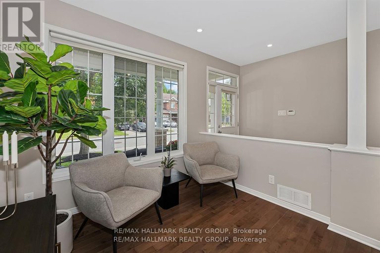 28798705/137-stedman-street/blossom-parkkemp-parkfindlay-creek/ottawa/ontario/K1T0B4_6