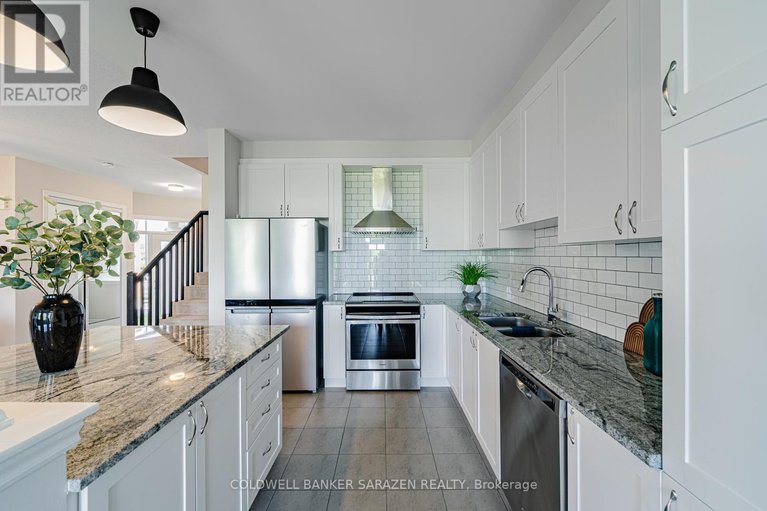 28532551/604-perseus-avenue/half-moon-bay/ottawa/ontario/K2J6S7_8