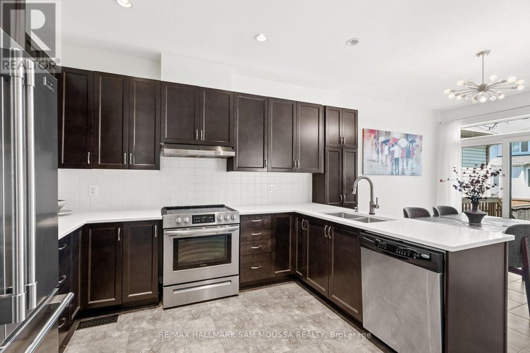 28378170/295-harthill-way/heritage-park/ottawa/ontario/K2J0P3_13
