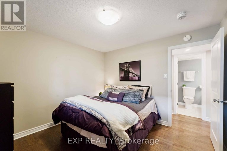 28249300/486-clearbrook-drive/strandherd/ottawa/ontario/K2J0H9_13