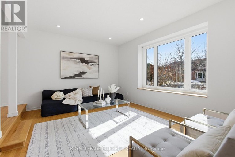 29541286/1019-driftwood-crescent/convent-glen/ottawa/ontario/K1C2N9_13