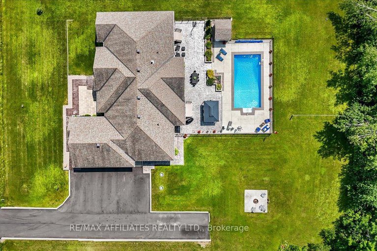 29024438/1610-linkland-court/cumberland-estates/ottawa/ontario/K4C0A5_2