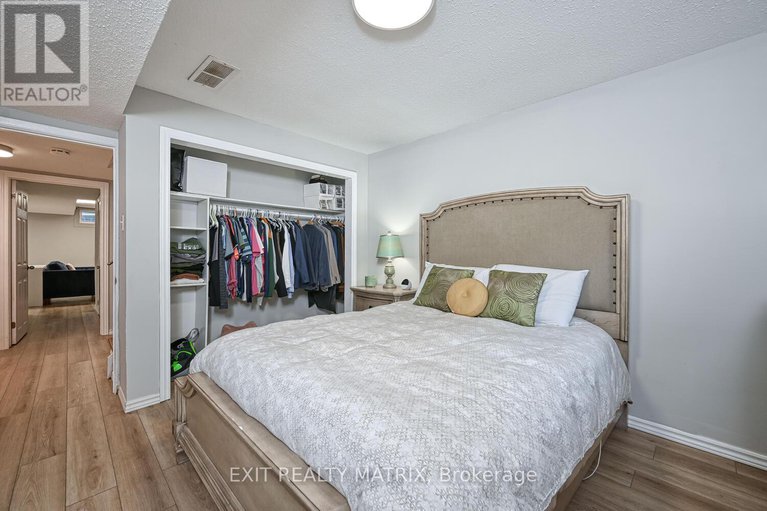 28875477/90-chesterton-drive/borden-farmstewart-farmcarleton-heightsparkwood-hills/ottawa/ontario/K2E5T6_23