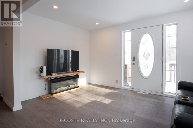 29279292/1886-dalkeith-road/north-glengarry-lochiel-twp/north-glengarry/ontario/K0B1E0_5