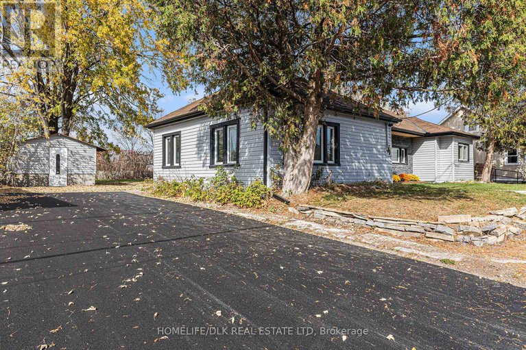 29000784/203-adelaide-street/almonte/mississippi-mills/ontario/K0A1A0_38