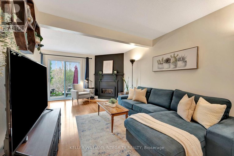 28487688/c-6-offenbach-lane/centrepointe/ottawa/ontario/K2G4Z5_4