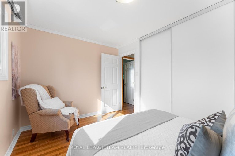28943825/1-stillwater-drive/crystal-beach/ottawa/ontario/K2H5J9_26