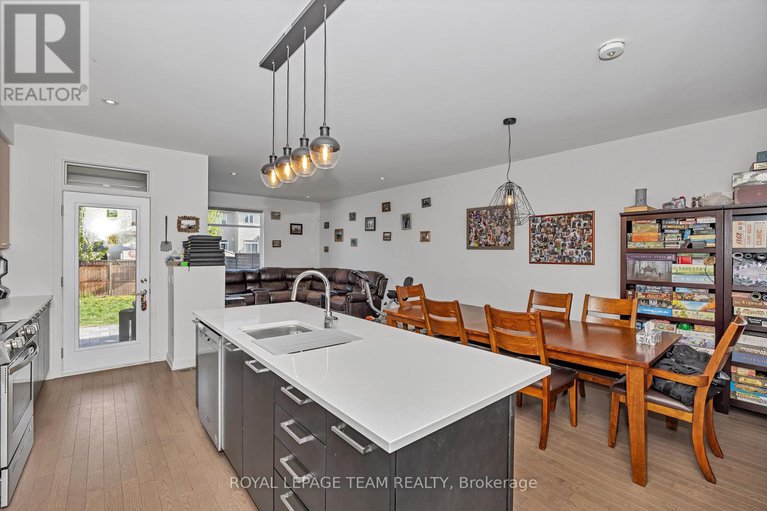 28504001/522-borbridge-avenue/riverside-southgloucester-glen/ottawa/ontario/K4M0H9_13