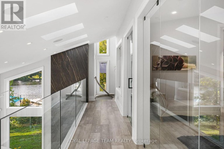 28864114/2318-summerside-drive/manotick-east-to-manotick-station/ottawa/ontario/K4M1B4_35