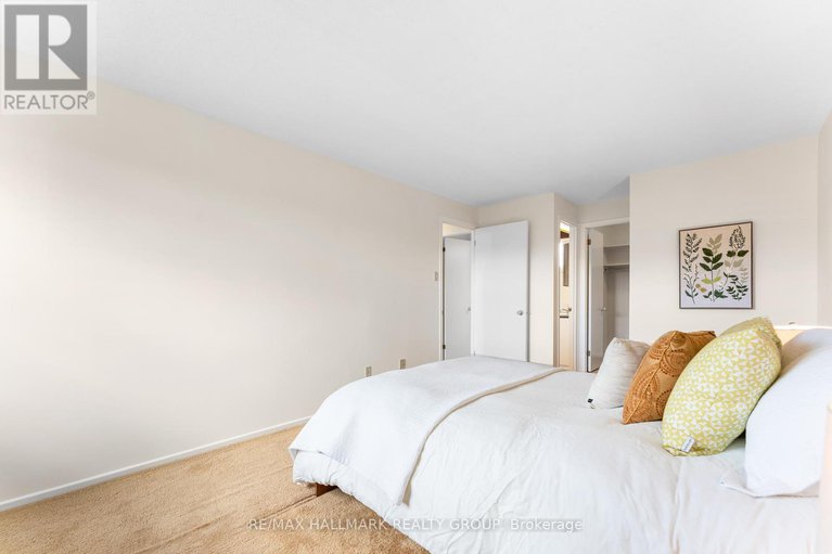 28978664/1075-avignon-court/orleans-wood/ottawa/ontario/K1C2N4_23