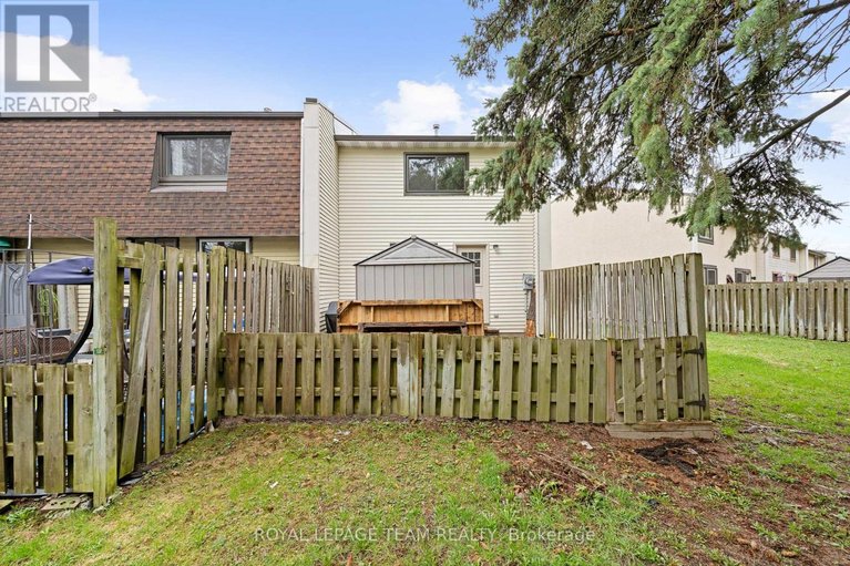 29683868/42-1257-priory-lane/convent-glen-north/ottawa/ontario/K1C1Z8_27