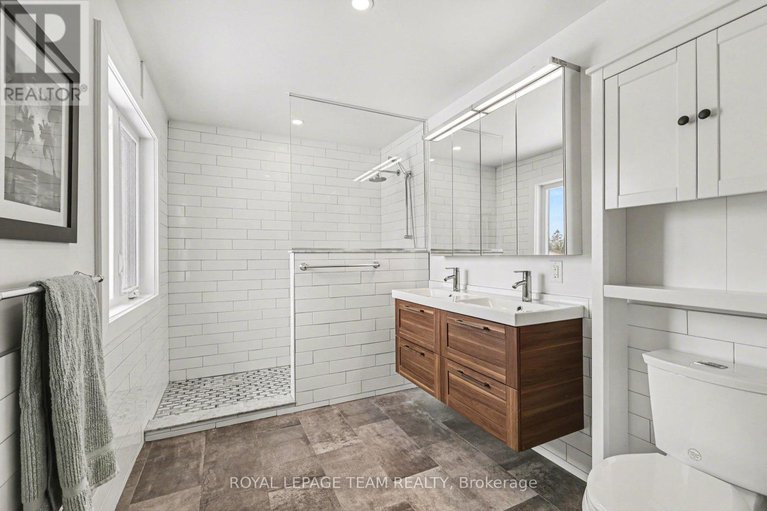 29407944/89-queen-charlotte-street/richmond/ottawa/ontario/K0A2Z0_23